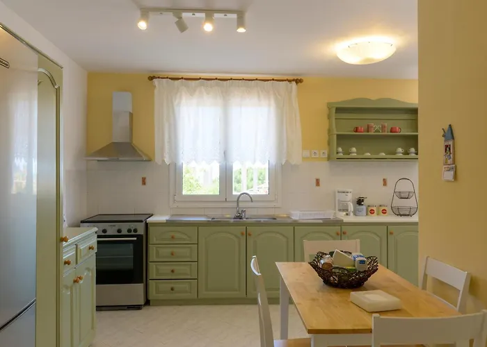 Althea * Alinda (Leros)